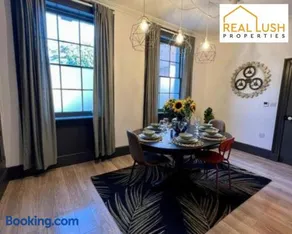 4BDR Home for Families, City Centre, Free Parking - Image 2