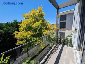 Waterfront Oasis , Infinity Pool, Sauna and steam room - Image 5