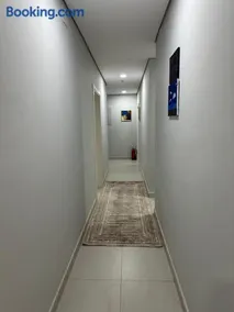 شقة بحي العزيزية الجنوبية - Image 2