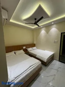 Shree ganesha guest house - Image 1