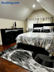 Private Cozy Apartment - Only 5 min Away from Newark Airport and 30 min to NYC - Image 3