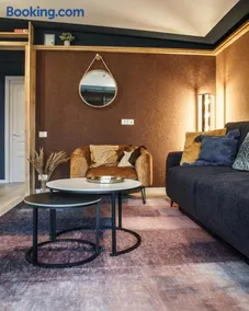 Nisa Kub Residence - Bungalouri Premium langa Brasov - Image 3
