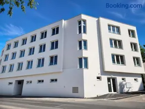 Brand New studio apartment #32 near center with FREE street parking - Image 1