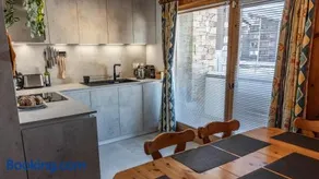 Recently Refurbished Apartment Walk to Samoëns Village - Image 3