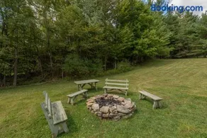 Campfire Cottage by Railey Vacations - Image 4