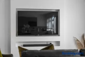 Modern 2-BR Sleeps 4 Near Edinburgh Parking - Image 2