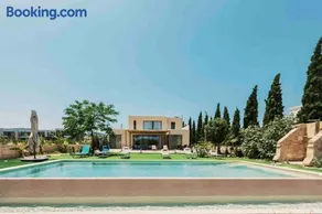 Mythica Luxury Villa - Image 1