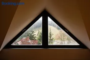 Sia Mountain Apartment - Image 5
