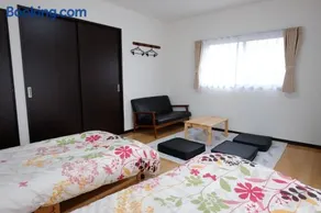 Cottage Kutsuroki - Image 1