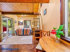Charming Tiny Cottage 5 min from National Park - Image 3