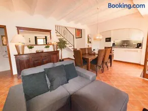 Villa in Calonge with Pool and Mountain Views - Image 3