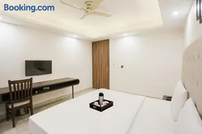 Townhouse The AMV Hotel - Image 3