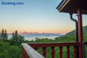 Natural Cabin Retreat - Image 1