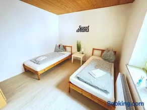 I Apartment 17 Personen - Monteurzimmer - Ferienwohnung, Großköllnbach - Image 1