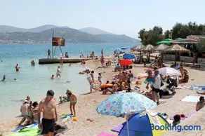 Holiday house with a swimming pool Pozorac, Trogir - 15565 - Image 4