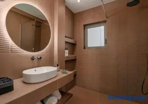 Palm View Suites - Image 4