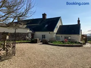 Hillhead Farm Bed and Breakfast - Image 1