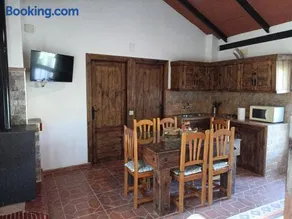 Ferienhaus mit Grill, Pool und Garten | Gartenblick | Haustierfreundlich - Image 2