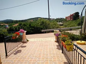 Maniata Holiday Apartments - Image 4