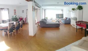 Jolie 5 pièces tout équipé, place parking et jardin - Image 2