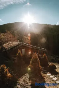 Панорама хаус Лещен и еко къщи Дървена и Землянка - Image 3