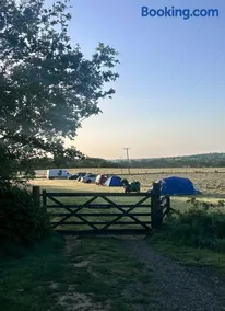 Cranford Oak Farm Campsite - Image 1