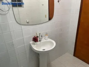Seu refúgio com três quartos e garagem gigante - Image 2