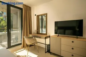 Einik Luxury Apartments - Image 5