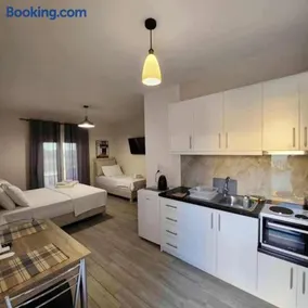 Venias Rooms - Image 2