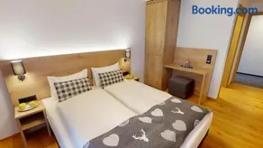 Double Room - Haus Alpina - Image 5