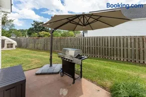 Lux 5BR Escape Peaceful Oasis & Outdoor Zen Lounge - Image 2