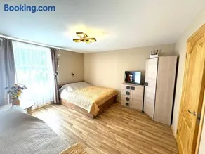 Tūja apartment with private entrance and garden - Image 1