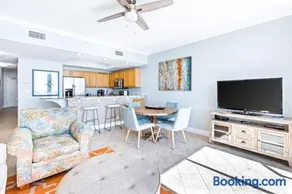 Home on Okaloosa Island Near the Beach with Covered Parking - Image 3