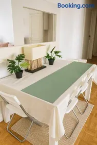 7 Guests, couchages- parking inclus- proche métro at door- 8min Paris - Image 1