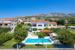 Apartman Lucija with private pool - Image 1