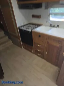 Fifth wheel - Image 1