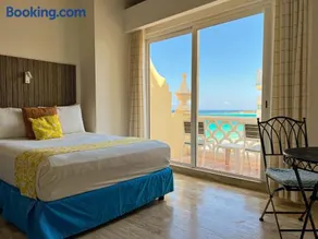 Seashore Apartment Cancun - Image 5