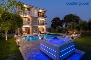 Sun Dream Villa - Image 1
