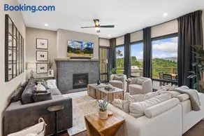 High Meadow Retreat - Image 1