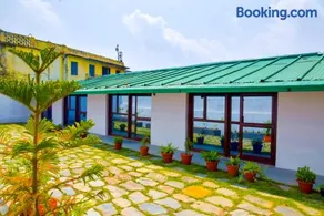 The Valley View Homestay - Image 1