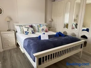 Pembroke Villa - Image 2