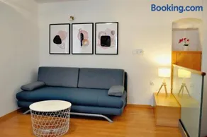 Apartment Veli Dvor - Private House in Old Town Cres - Image 3