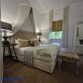 Simondium's Country Lodge - Image 2