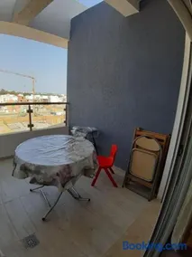 Bel appartement 2 chambres et bien meublé - Image 5