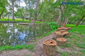 Creekside Retreat - Image 2