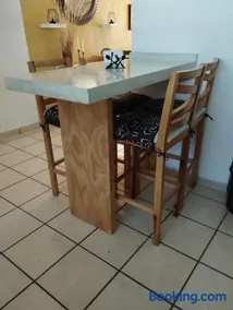Casa para 4 personas equipada y amueblada con cochera en fraccionamiento Av López Mateos en Tlajomulco de Zúñiga Jalisco - Image 5