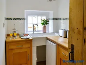 The Cottage At 1710 - Image 5