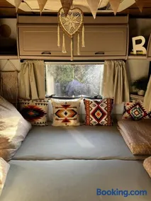Glamping Karavan u Konopiště - Image 2
