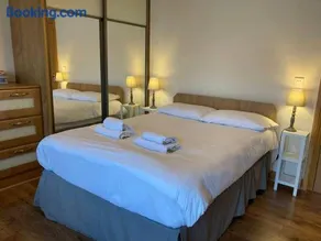 Charlies Lane Apartment - Image 3