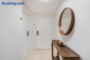 2 bedroom Bay View Beauty in Coconut Grove- Parking for 2 cars included! - Image 2